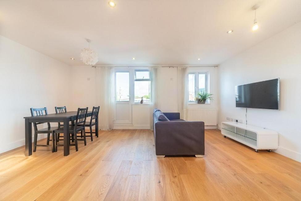 Lovely Penthouse Near Canary Wharf Лондон Экстерьер фото