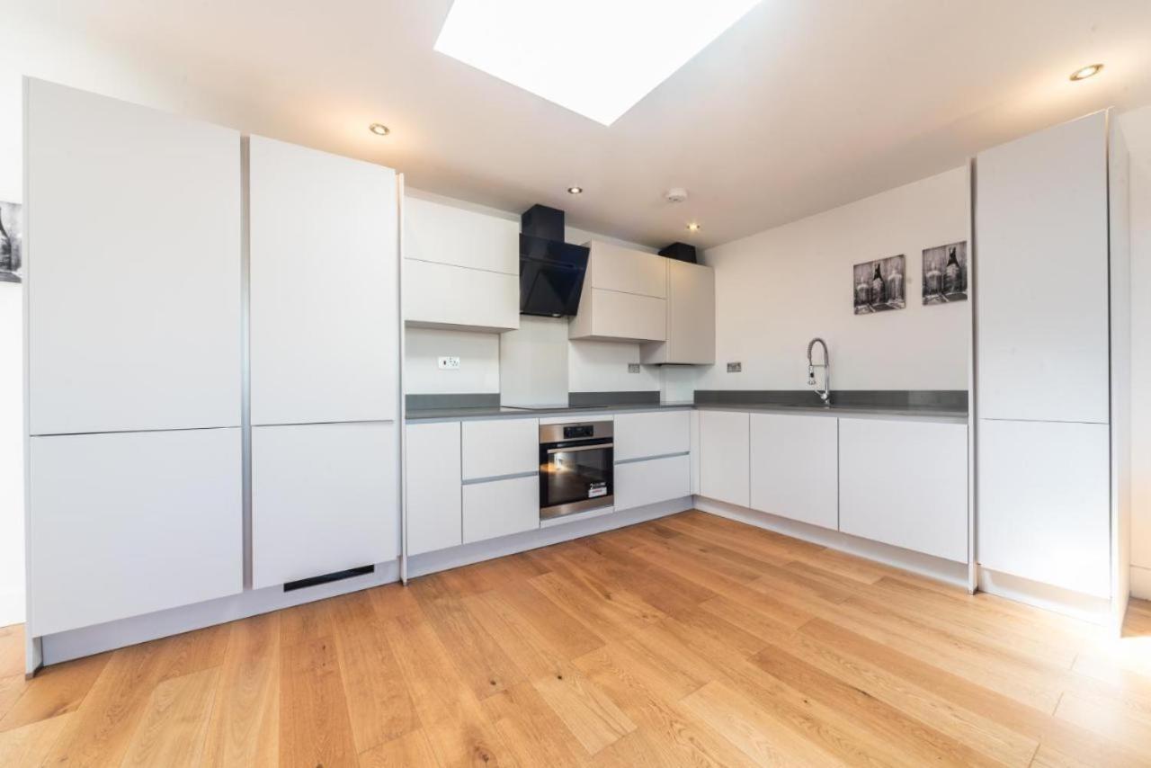 Lovely Penthouse Near Canary Wharf Лондон Экстерьер фото